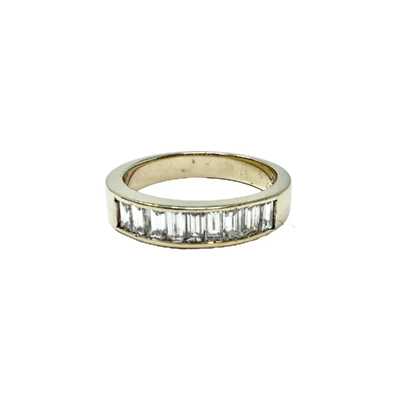 14K Gold Wedding Band with 9 Baguette Diamond