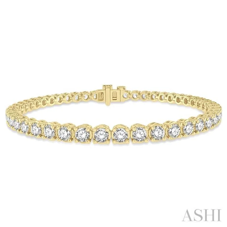 4 Ctw Round Cut Diamond Tennis Bracelet in 14K Yellow Gold